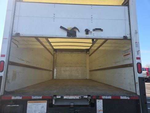 Used 2018 GMC Savana 3500 Extended w/ Driver Convenience Package image 11