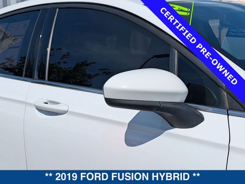 Certified 2019 Ford Fusion SE FWD image 11