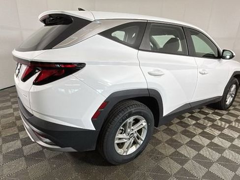 Certified 2025 Hyundai Tucson SE AWD/4WD image 2