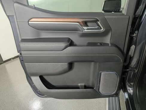 Used 2024 GMC Sierra 1500 Denali w/ Denali Reserve Package AWD/4WD image 22