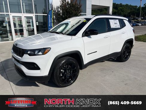 New 2026 Jeep Compass Latitude AWD/4WD image 1