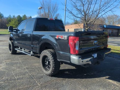 Used 2018 Ford F250 Lariat w/ Lariat Ultimate Package AWD/4WD image 8