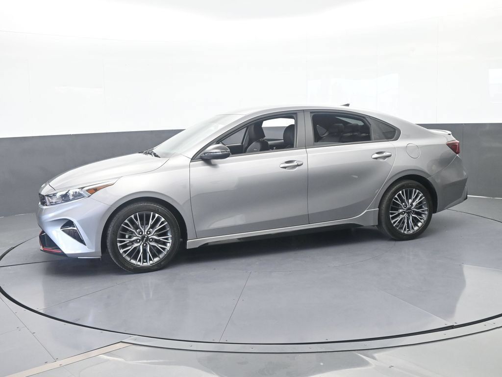 Used 2024 Kia Forte GT-Line FWD image 2