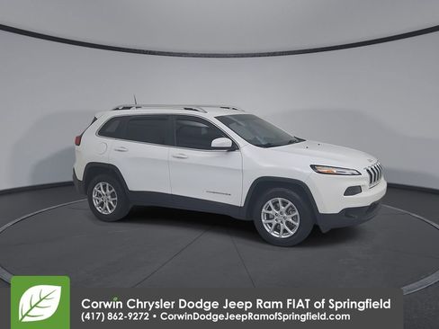 Certified 2016 Jeep Cherokee Latitude image 2