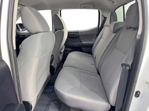 Used 2020 Toyota Tacoma SR w/ SR Convenience Package image 33