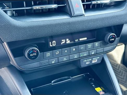 Used 2026 Subaru Outback Premium AWD/4WD image 16
