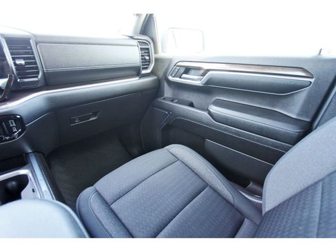Used 2023 Chevrolet Silverado 1500 LT image 12