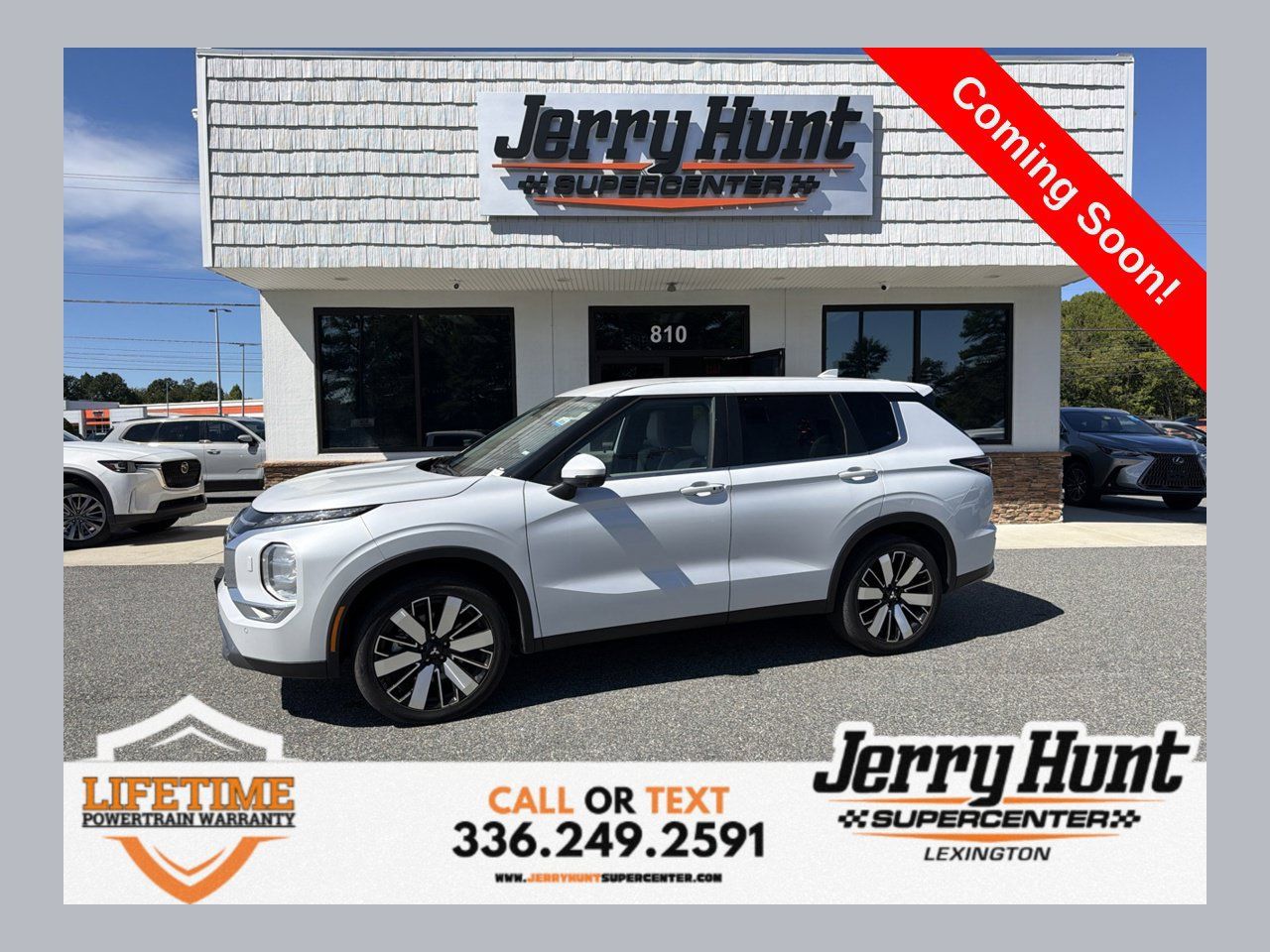 Used 2025 Mitsubishi Outlander SE AWD/4WD image 1