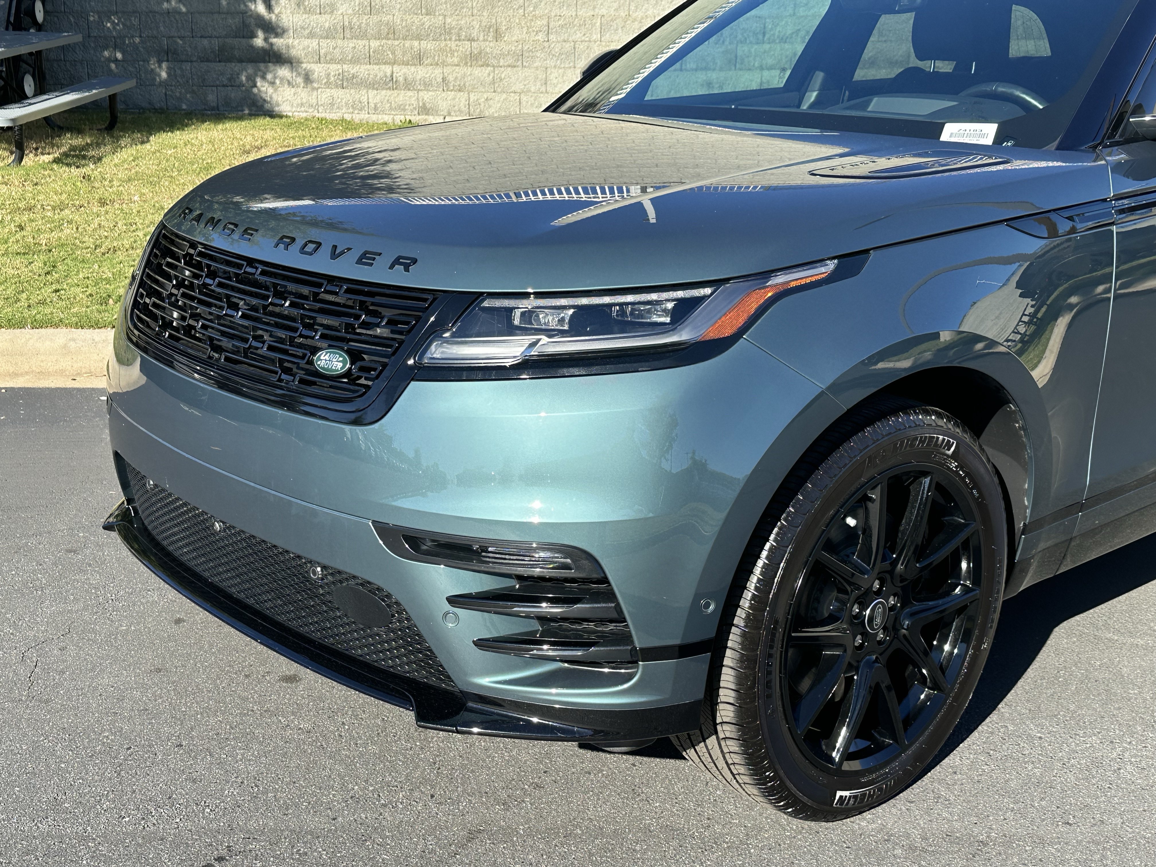 Certified 2026 Land Rover Range Rover Velar Dynamic SE AWD/4WD image 36