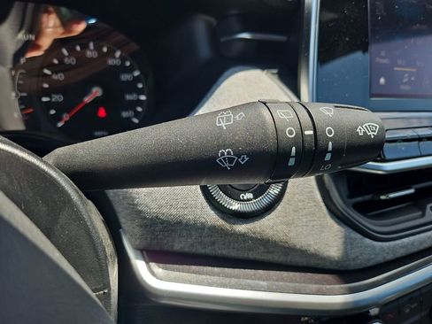 New 2025 Jeep Compass Latitude image 28