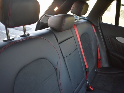 Used 2022 Mercedes-Benz GLC 43 AMG 4MATIC image 29