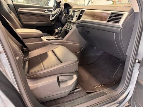 Used 2023 Volkswagen Atlas SE FWD image 15