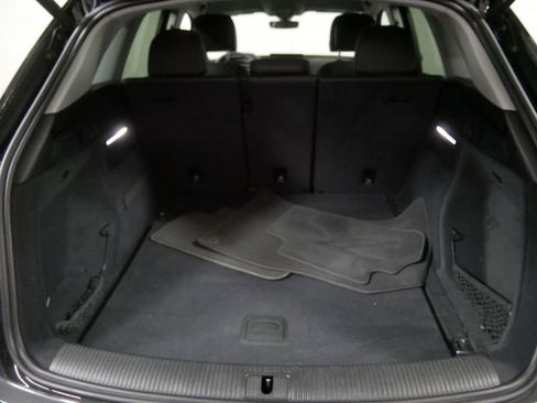 Used 2023 Audi Q5 2.0T Premium AWD/4WD image 7