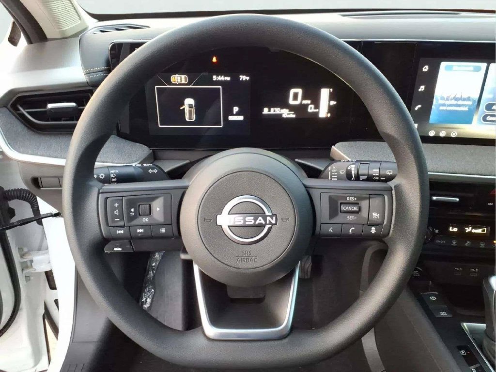 New 2027 Nissan Kicks SV FWD image 17