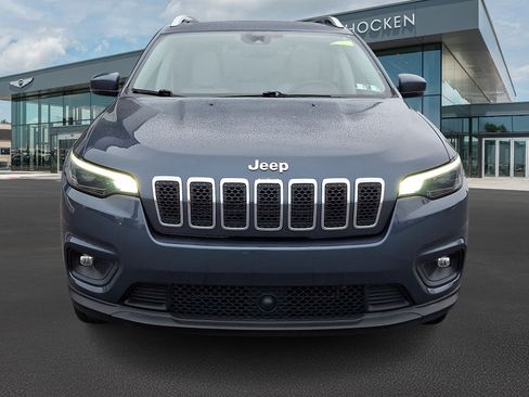 Used 2021 Jeep Cherokee Latitude Lux w/ Sun & Sound Group AWD/4WD image 3