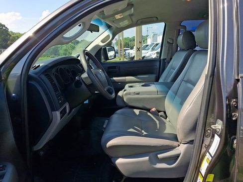 Used 2013 Toyota Tundra 2WD Double Cab w/ Tow Pkg image 8