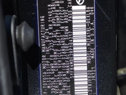 Used 2024 Toyota Corolla LE image 25