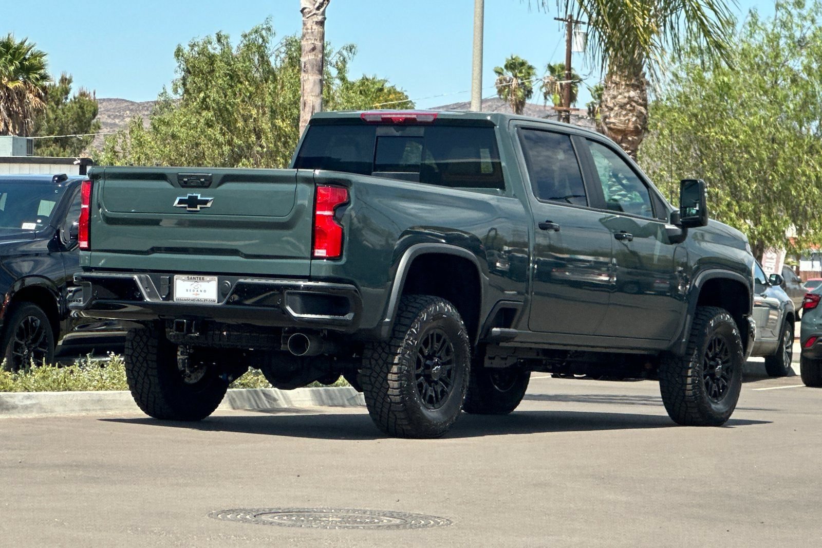New 2026 Chevrolet Silverado 2500 ZR2 w/ LPO, Dark Essentials Package AWD/4WD image 4