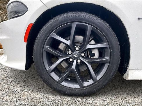 Used 2022 Dodge Charger R/T w/ Blacktop Package image 8