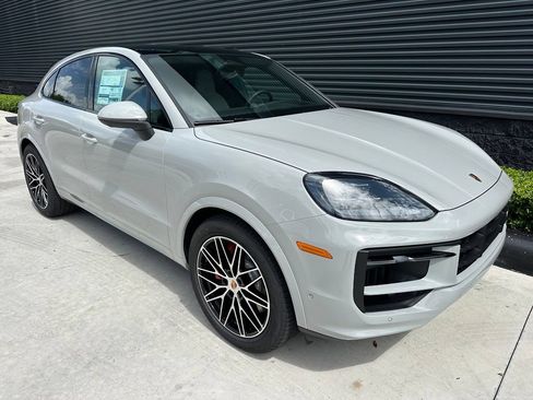 Used 2026 Porsche Cayenne S AWD/4WD image 12