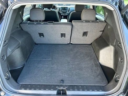 Used 2022 Chevrolet Equinox LT w/ Driver Convenience Package FWD image 36