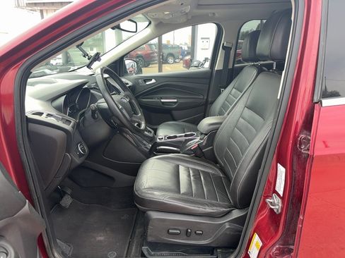 Used 2015 Ford Escape Titanium w/ Equipment Group 301A AWD/4WD image 10