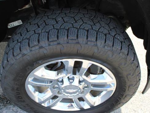 Used 2017 Chevrolet Silverado 2500 High Country w/ Duramax Plus Package image 15