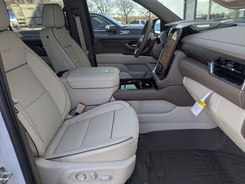New 2026 GMC Yukon XL Denali w/ Sun & Power Step Package image 36