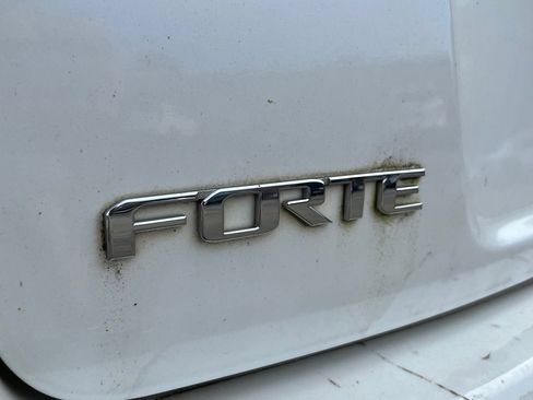 Used 2013 Kia Forte EX FWD image 7