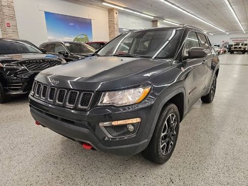 Used 2018 Jeep Compass Trailhawk w/ Cold Weather Group image 1