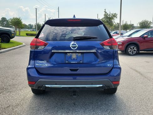 Certified 2020 Nissan Rogue SV w/ Sun & Sound Touring Package FWD image 6
