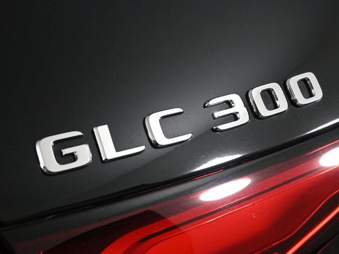 Certified 2026 Mercedes-Benz GLC 300 image 27