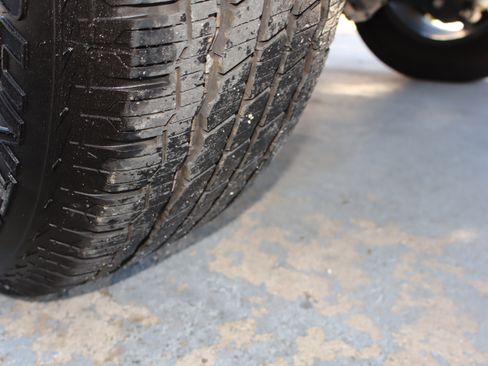 Used 2018 Jeep Wrangler Unlimited Sahara image 15