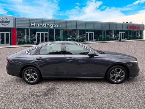 Used 2023 Honda Accord EX image 8