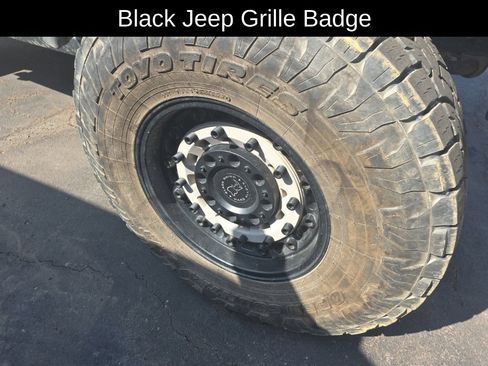Used 2018 Jeep Wrangler Unlimited Sport AWD/4WD image 9