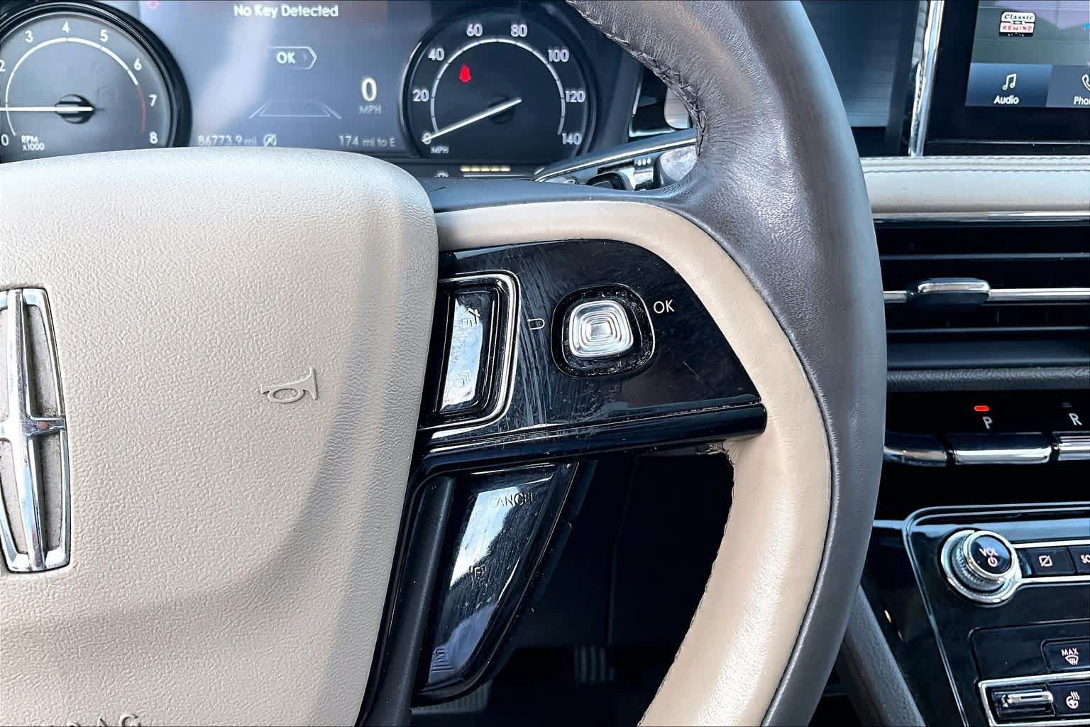 Used 2021 Lincoln Corsair FWD image 23