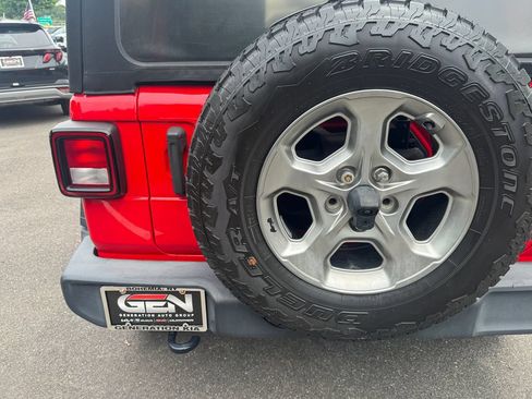 Used 2021 Jeep Wrangler Unlimited Sport AWD/4WD image 36