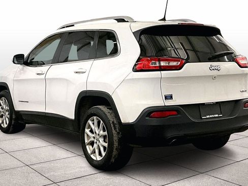 Used 2017 Jeep Cherokee Latitude image 11