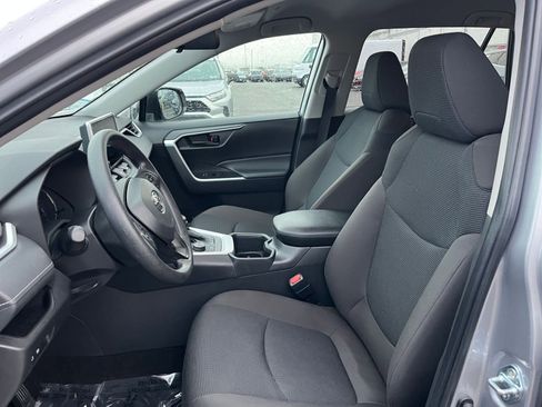 Used 2025 Toyota RAV4 LE image 35