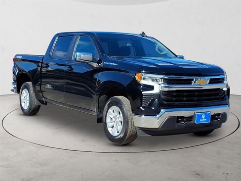 Certified 2025 Chevrolet Silverado 1500 LT image 3