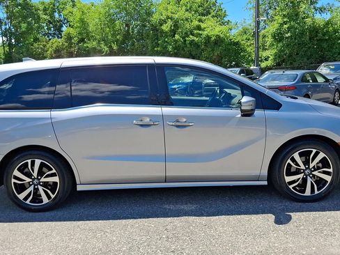 Used 2018 Honda Odyssey Elite image 5