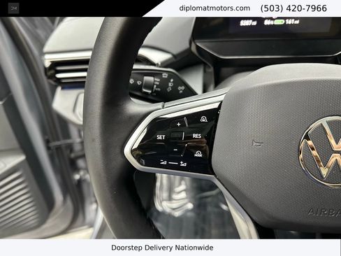 Used 2024 Volkswagen ID.4 Pro S image 30
