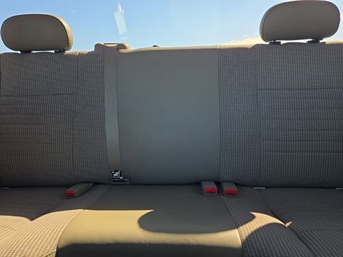 Used 2008 Dodge Ram 1500 Truck ST image 19