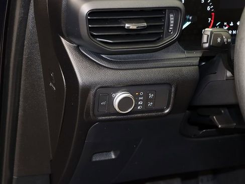 Used 2022 Ford Explorer 4WD w/ Class IV Trailer Tow Package image 27