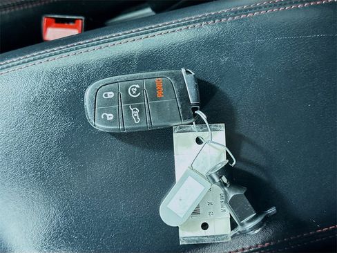 Used 2023 Dodge Durango GT image 36