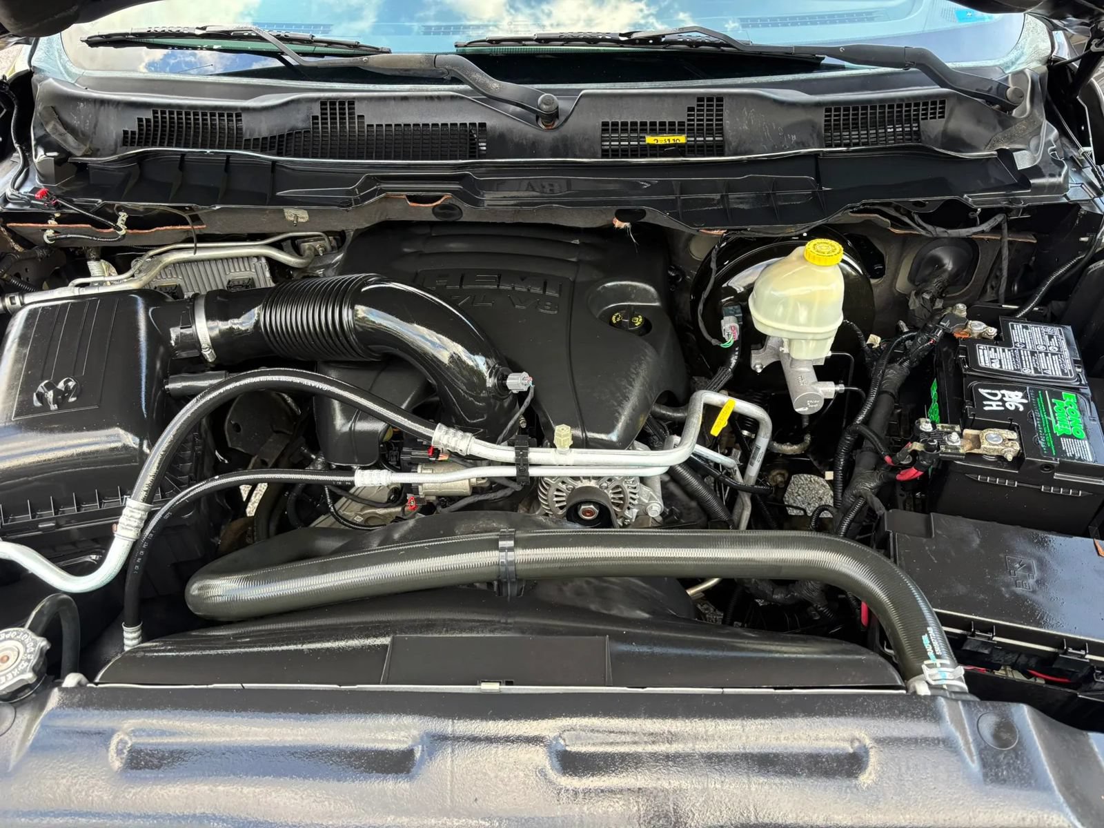 Used 2015 RAM 1500 Sport w/ Remote Start & Security Group RWD image 29