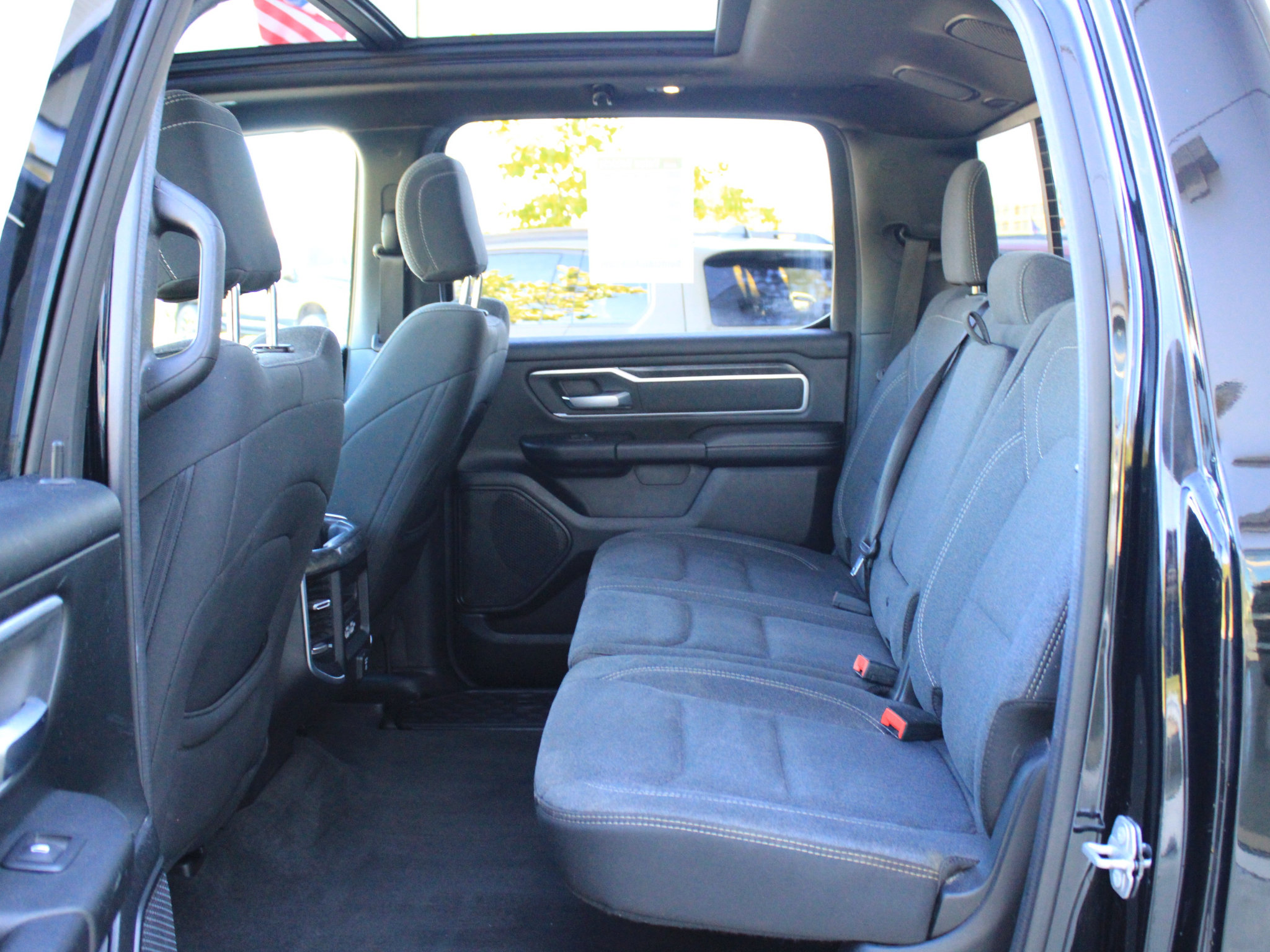 Used 2020 RAM 1500 Big Horn AWD/4WD image 33