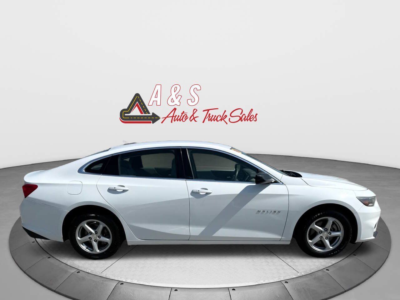 Used 2016 Chevrolet Malibu LS FWD image 4