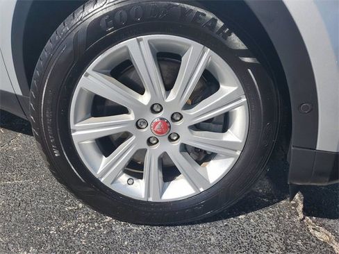 Used 2018 Jaguar E-PACE S image 9