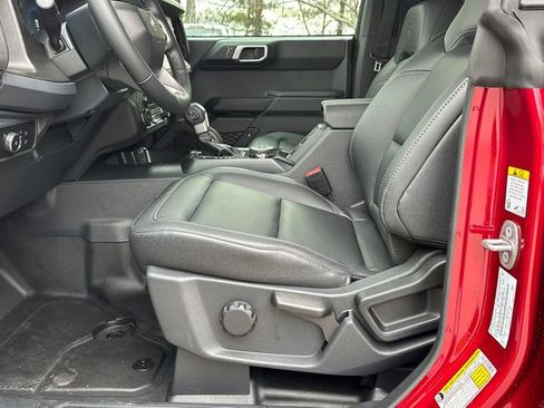 New 2025 Ford Bronco Big Bend w/ Black Diamond Package image 9